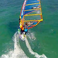 Windsurfing z dronem przy 20 węzłach!