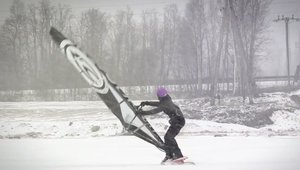 Ice Windsurfing in Saulkalne